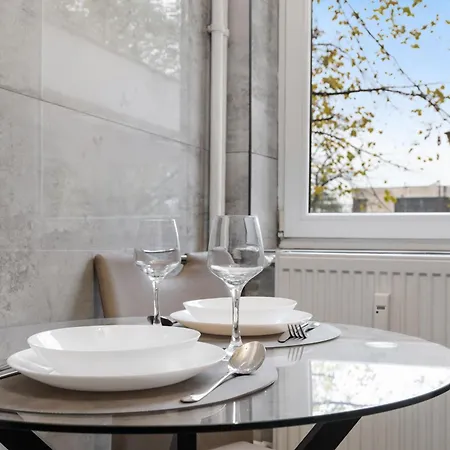 The Blue Haven 1br Near Ior Park Apartment Bucharest