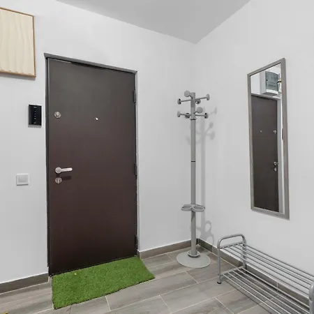 The Blue Haven 1br Near Ior Park *